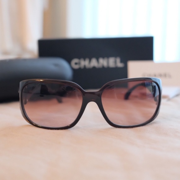 Accessories - Genuine Chanel sunglasses